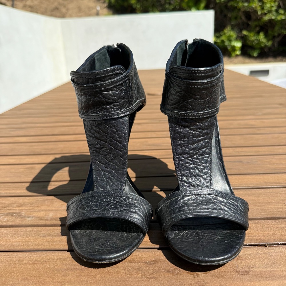 Tory Burch Heels Black Size 7.5 Torben Tumbled Rhino Leather Peep Toe‎ - Picture 3 of 11